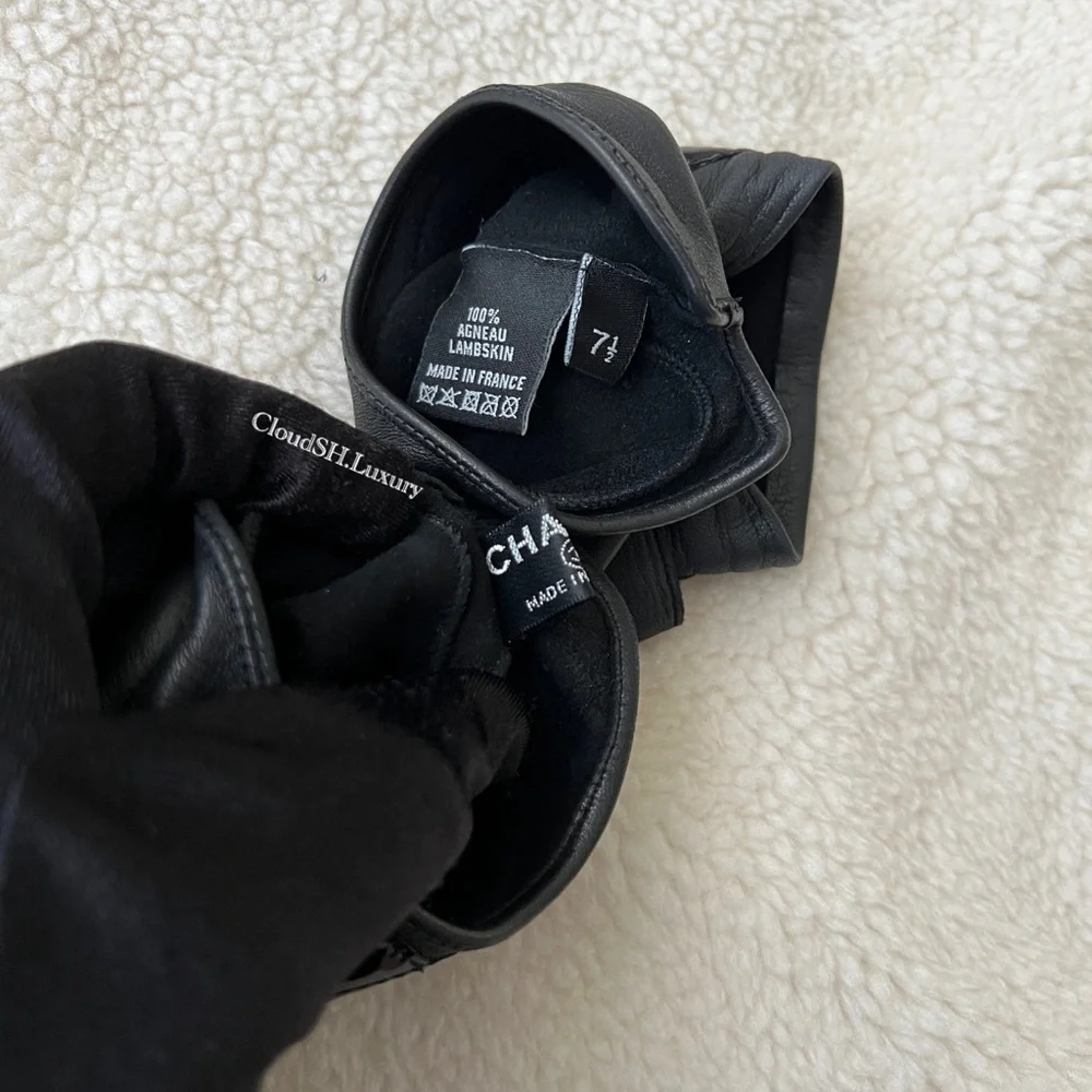 ❌❌ Chanel 17P Classic CC Logo Black Fingerless Gloves - Picture 7 of 9